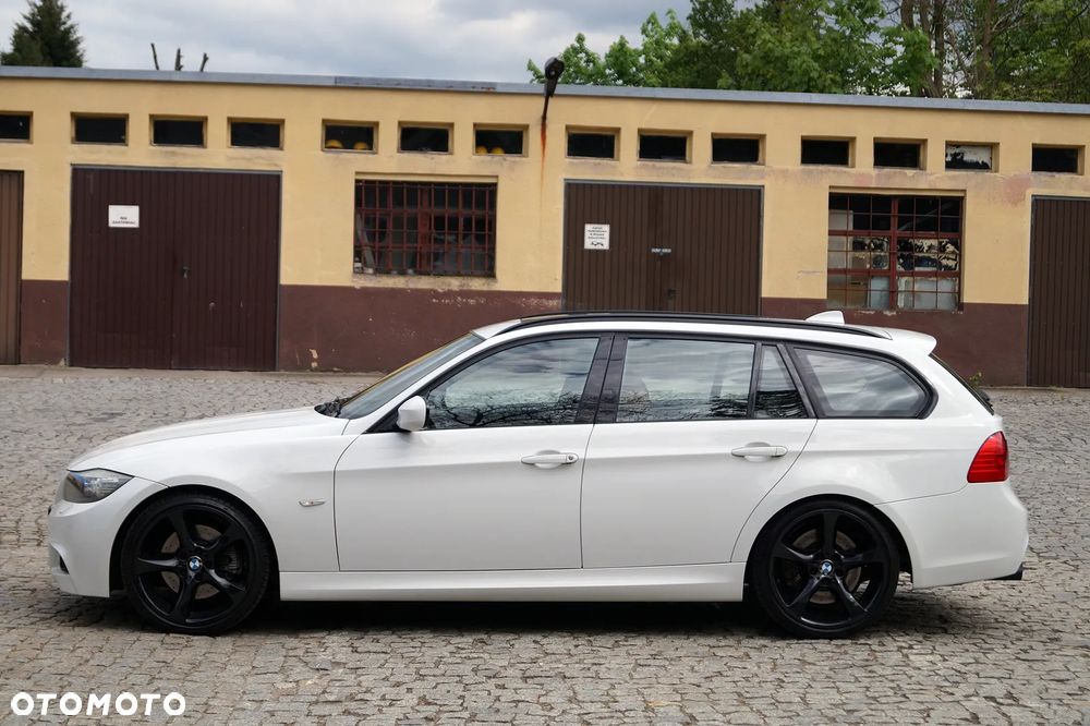 BMW Seria 3 330d DPF Edition Sport - 9