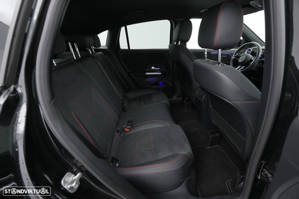 Mercedes-Benz GLA 180 d AMG Line - 29