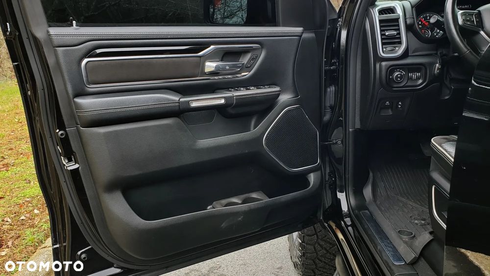 RAM 1500 Crew Cab Laramie - 14