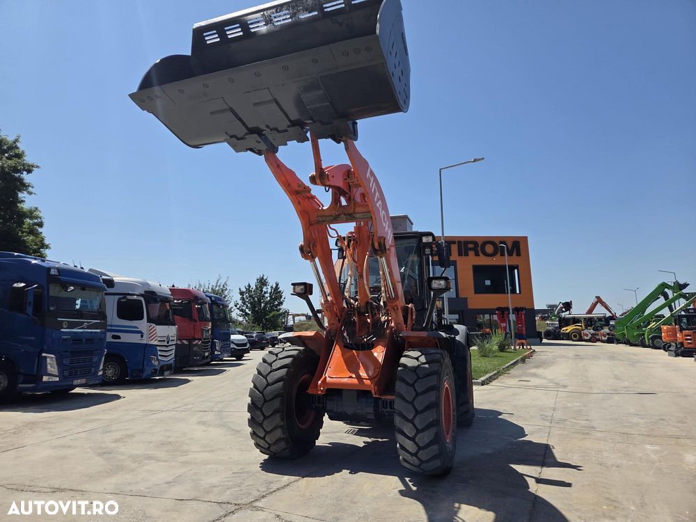 Hitachi ZW180-6, 2019, 6.049h, FULL OPTION, Gresare automataz, Cupa NOUA 3mc, anvelope L5 90% bune, Cantar, Joystick, inst hidr suplimentara, Masa operationala 17t, motor 129kW, basculeaza la 4m,Camera spate,Posibilitate leasing 3 ani-PROMOTIE -96900 EUR+Tva - 13