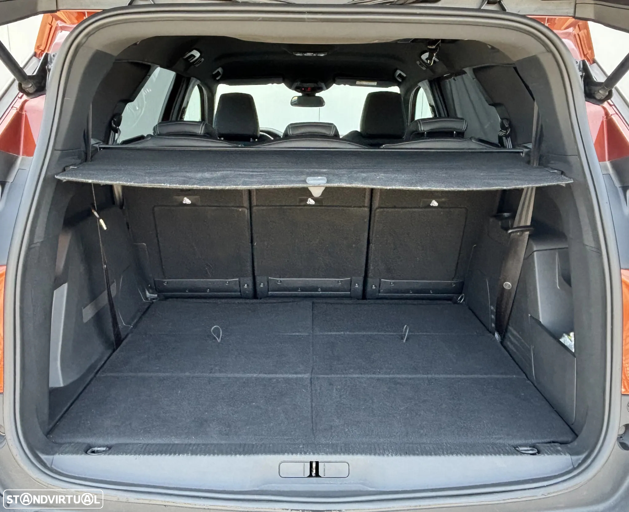 Peugeot 5008 1.5 BlueHDi Allure Pack EAT8 - 39