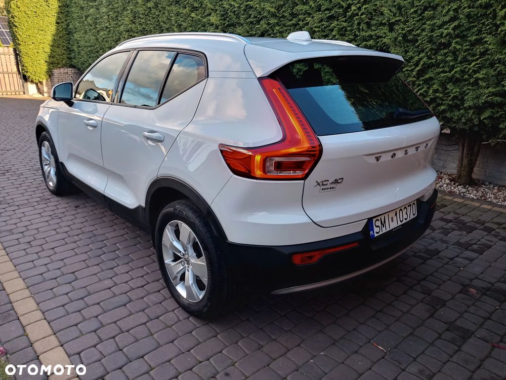 Volvo XC 40 T3 Momentum Pro - 6