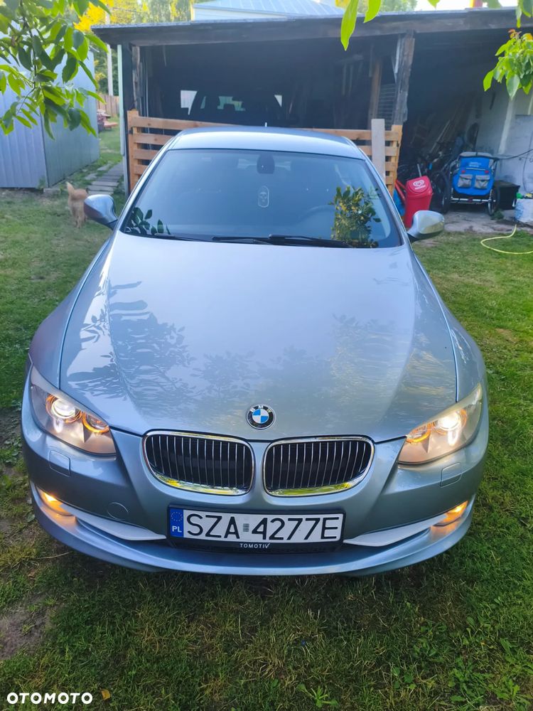 BMW Seria 3 330d xDrive - 27