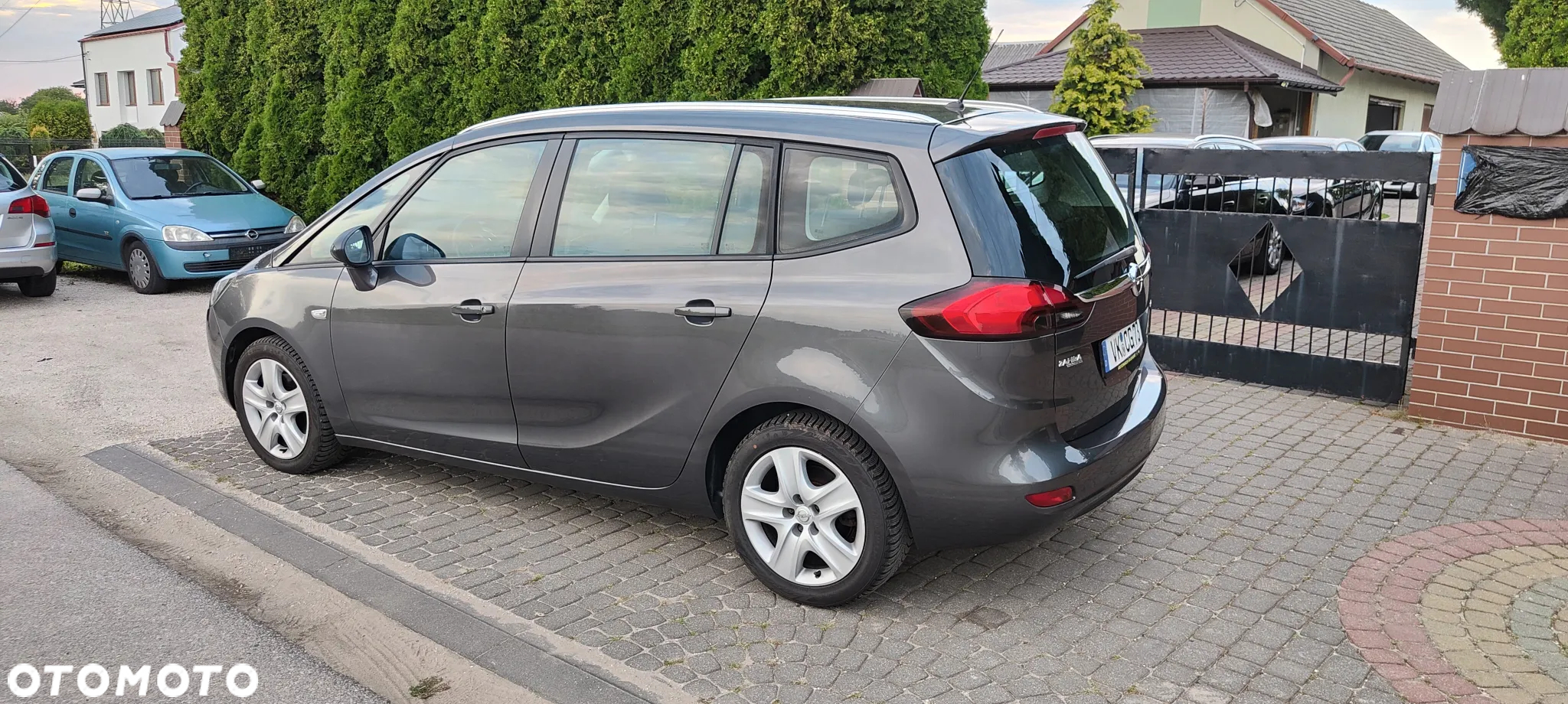 Opel Zafira - 12
