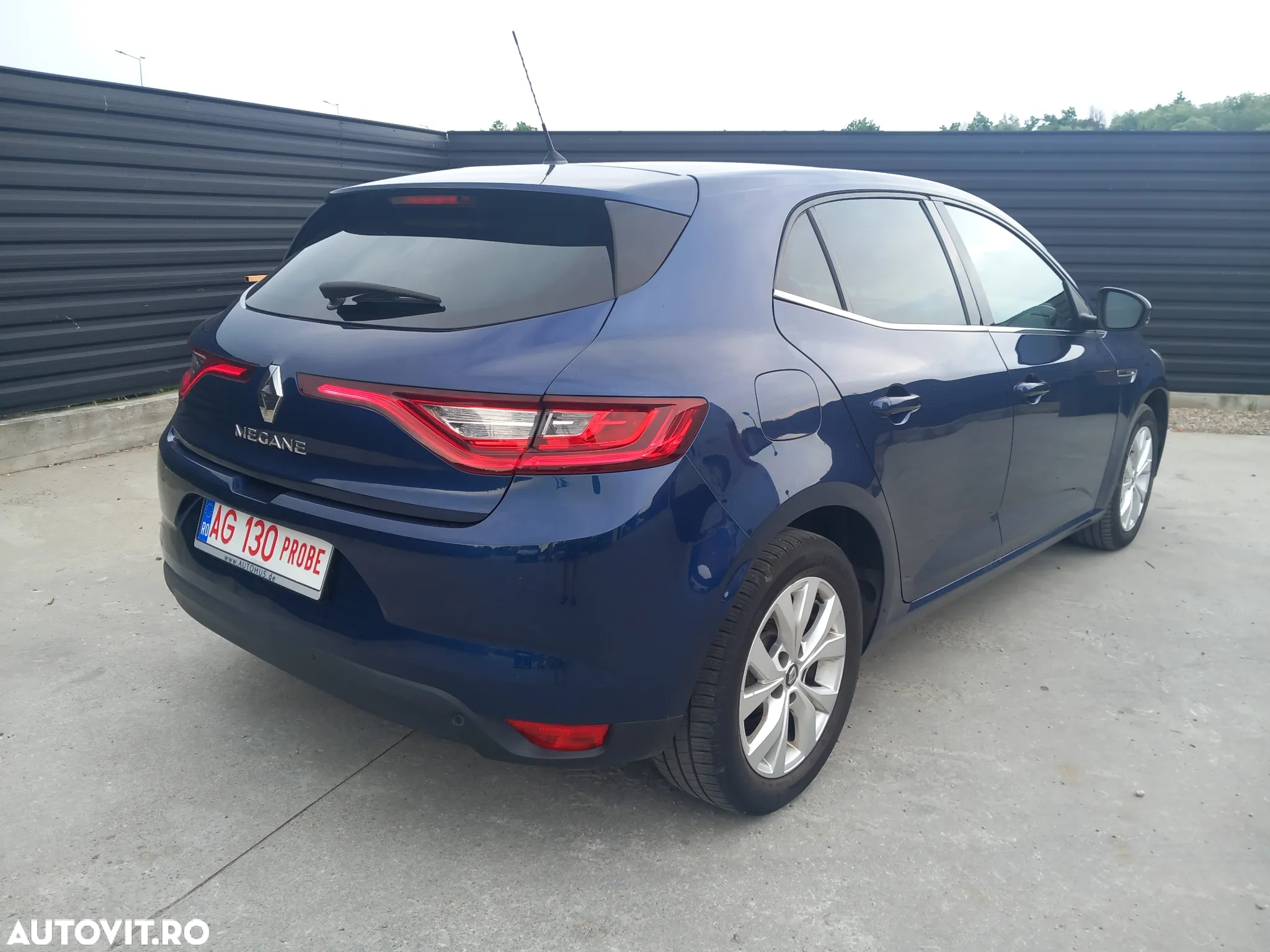 Renault Megane ENERGY TCe 140 EDC LIMITED - 3