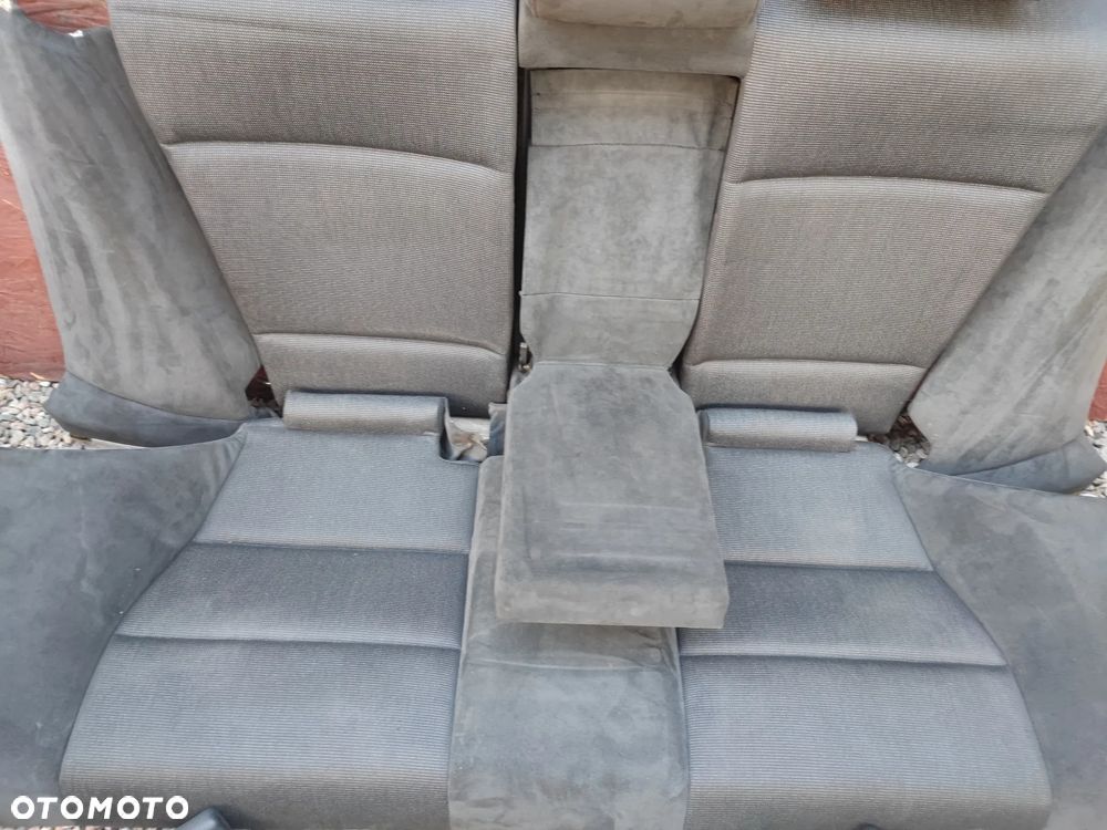 BMW E46 COUPE / M3 ORYGINALNY KOMPLET FOTELI PRZÓD SPORTSIZE / SPORTY + KANAPA TYŁ + BOCZKI EUROPA W WERSJI M-PAKIET ALCANTARA / MATERIAŁOWE ALCANTARA W BARDZO DOBRYM STANIE O NR. 52 10 8 226 419 / 52 20 7 895 608 / 52 20 7 156 167 / 52 10 7 039 640 OEM - 28