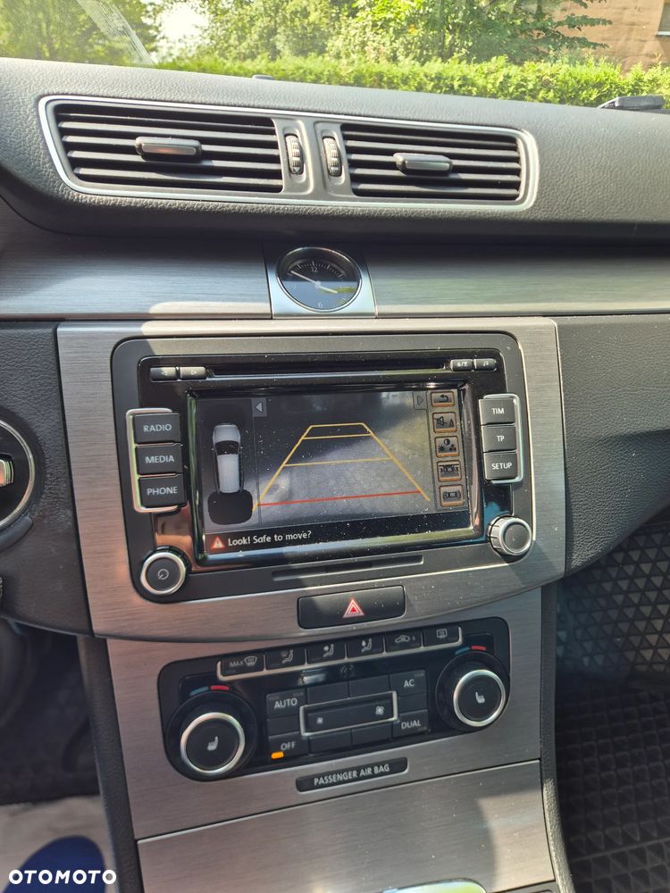 Volkswagen Passat 2.0 TDI DPF DSG Highline - 10