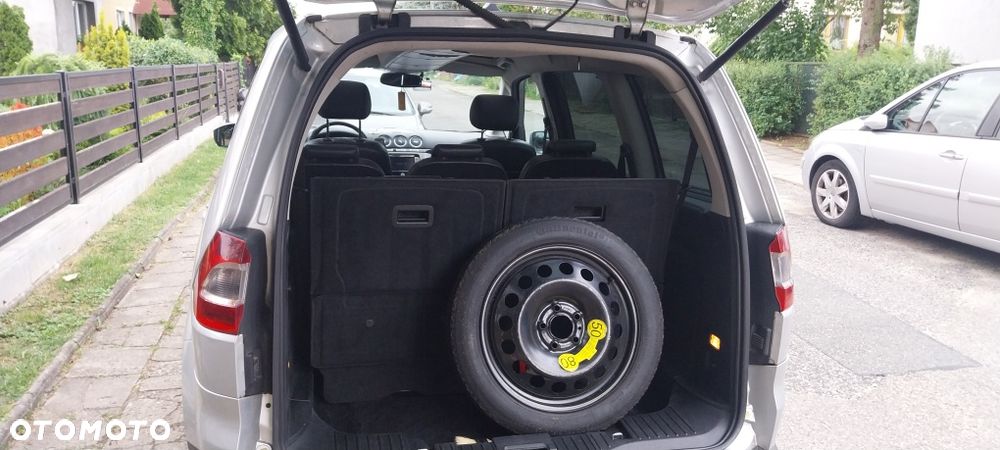 Ford Galaxy - 3