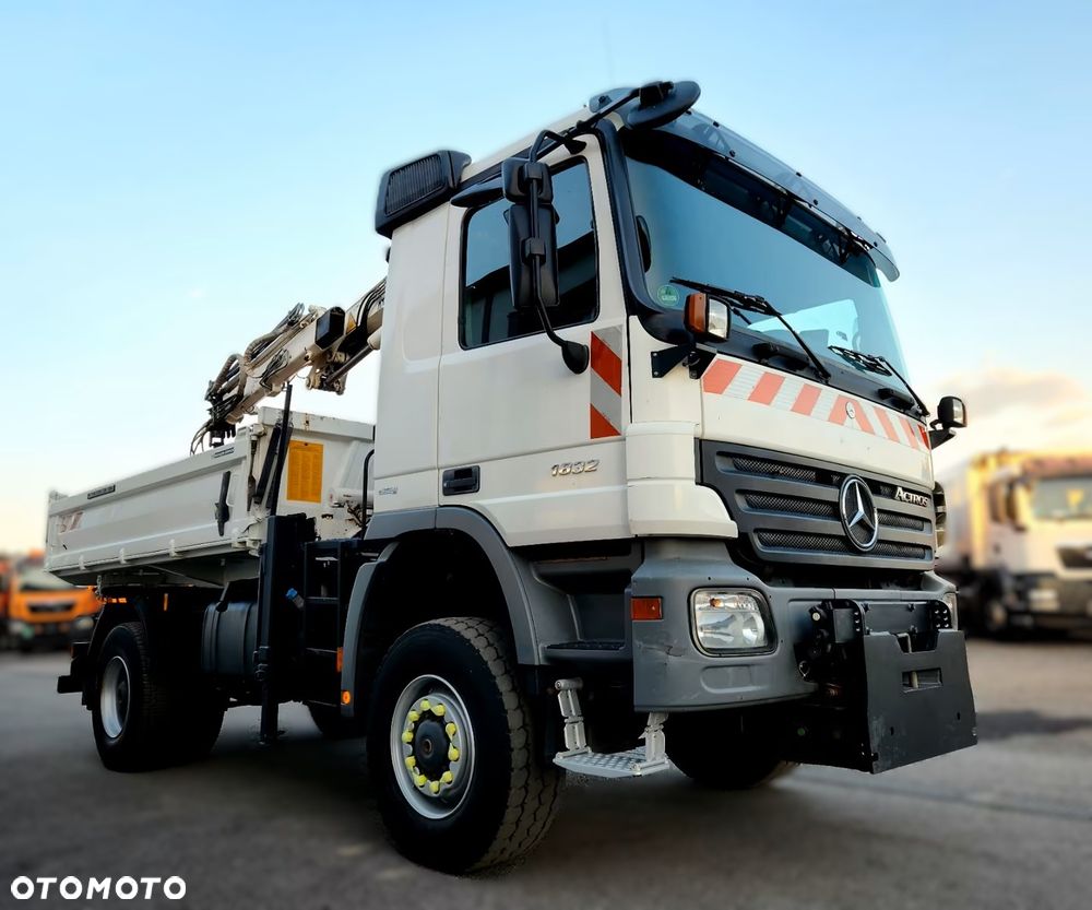 Mercedes-Benz Actros 1832 AK 4x4 – wywrotka 3-stronna MEILLER + HDS ATLAS 92.2 A2 – sterowanie radiowe - 5