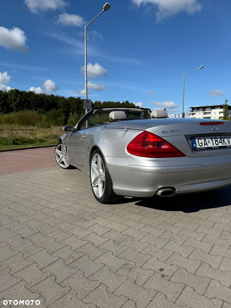 Mercedes-Benz SL - 12