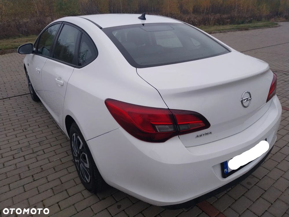 Opel Astra - 11