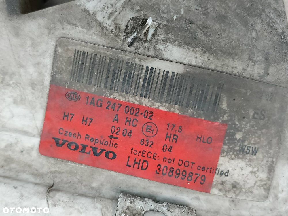 LAMPA PRZÓD PRAWA VOLVO V40 ( 95-04 ) 1AG247002-02  30899879 - 8