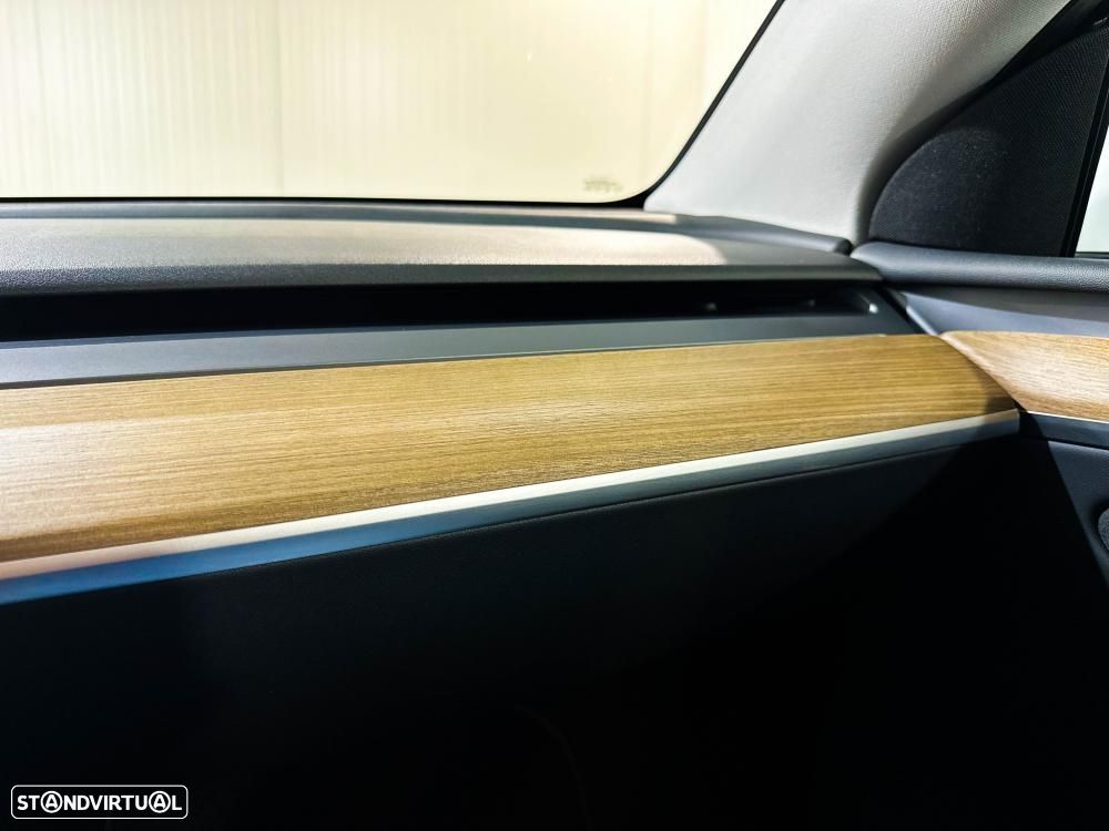 Tesla Model Y Standard - 33