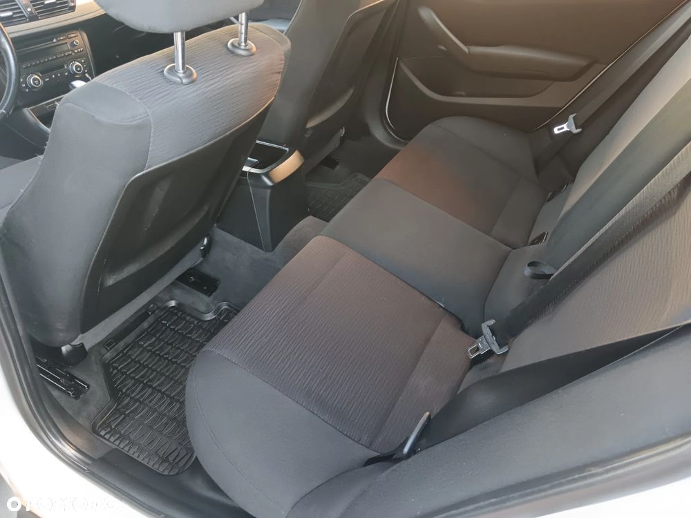 BMW X1 sDrive18i - 8