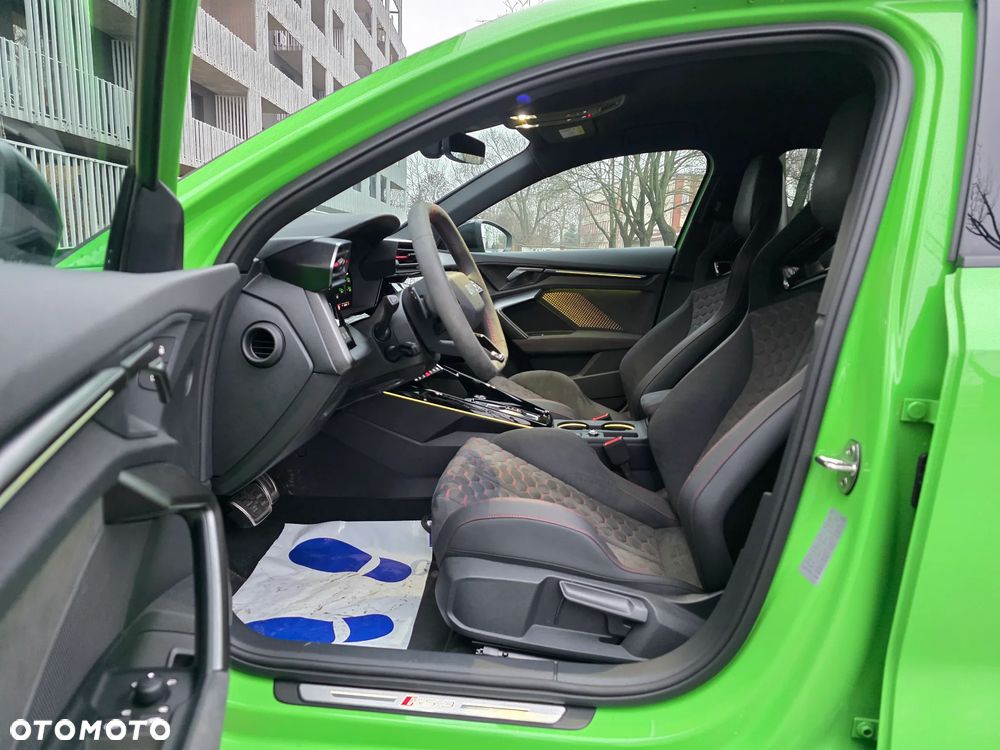 Audi RS3 Limousine TFSI Quattro S tronic - 4