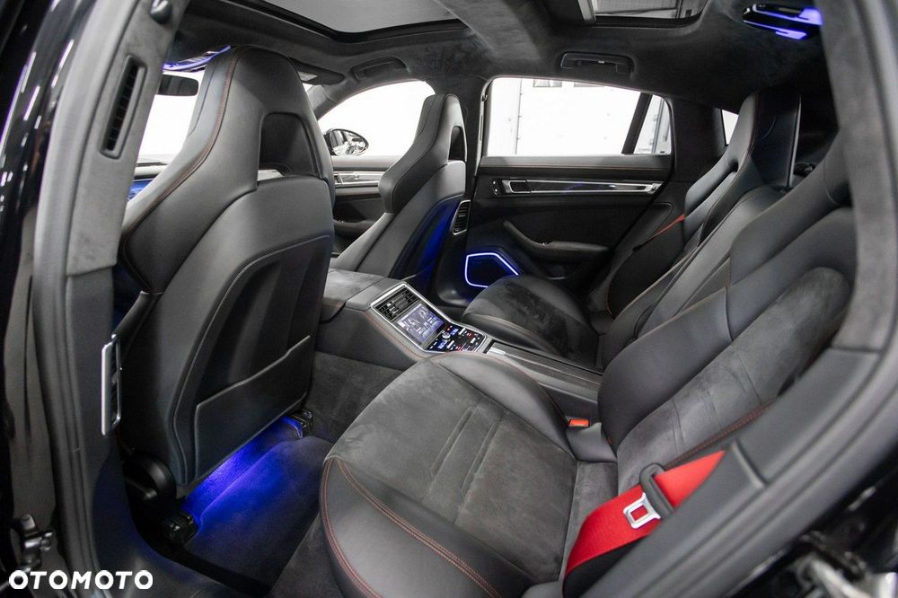 Porsche Panamera - 37