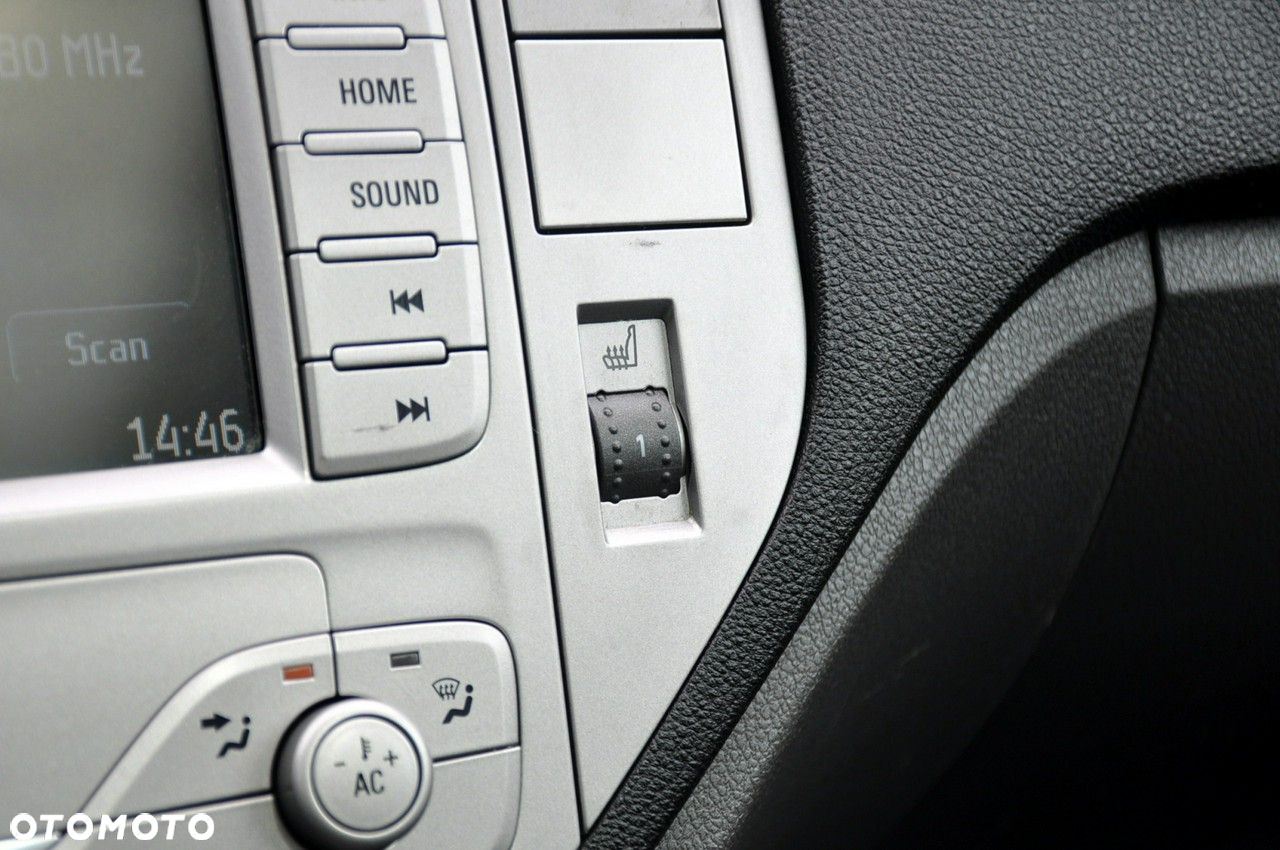 Ford Kuga - 33