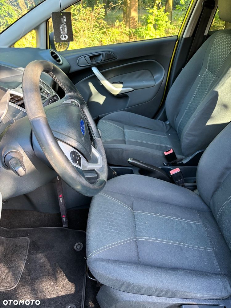 Ford Fiesta 1.6 TDCi Titanium - 13