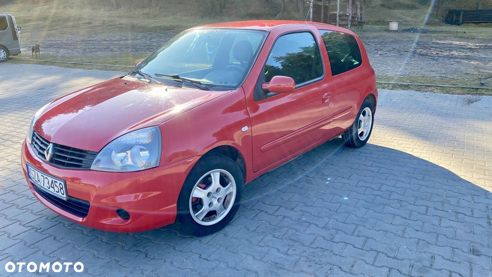 Renault Clio - 2