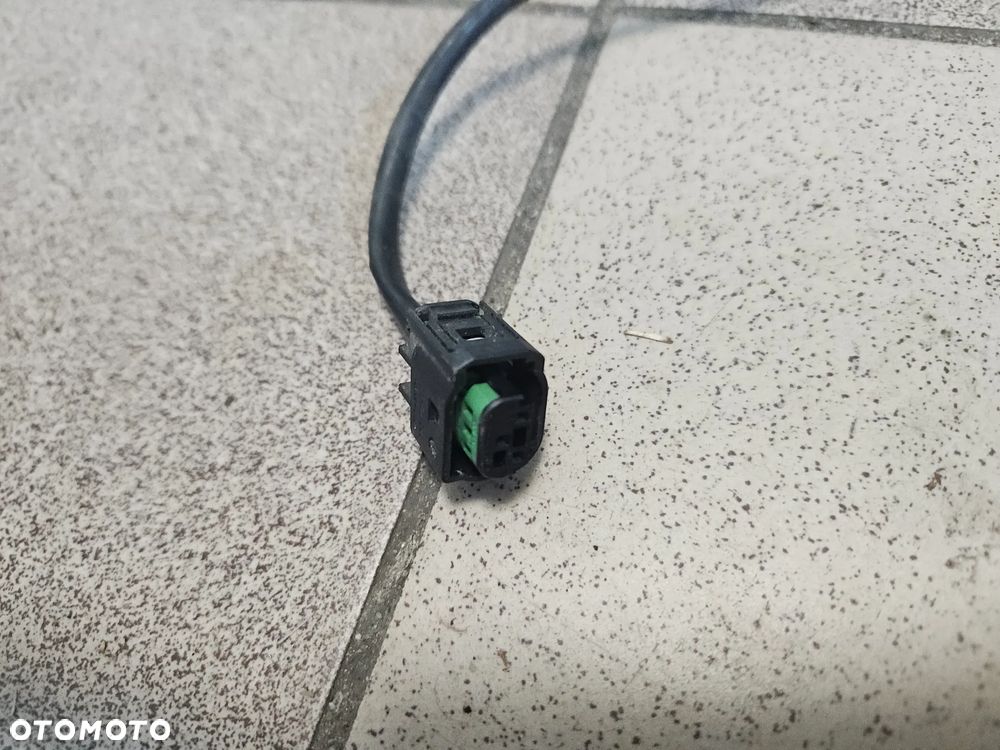 Pompka pompa wody webasto VW Touran Passat B6 9006333D - 3