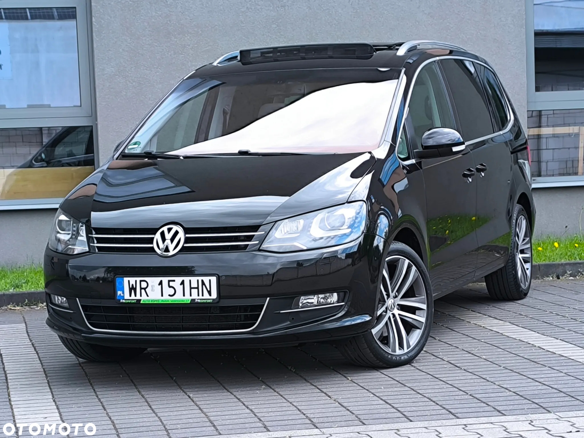 Volkswagen Sharan 2.0 TSI Highline DSG - 2