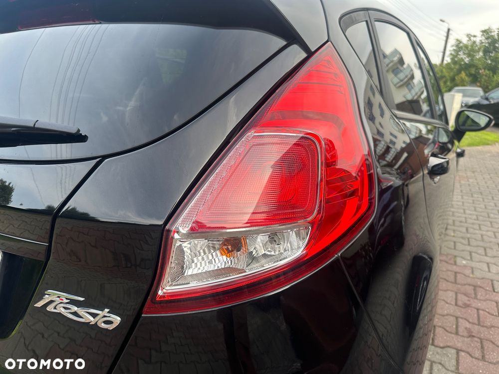 Ford Fiesta 1.25 Platinium X - 28