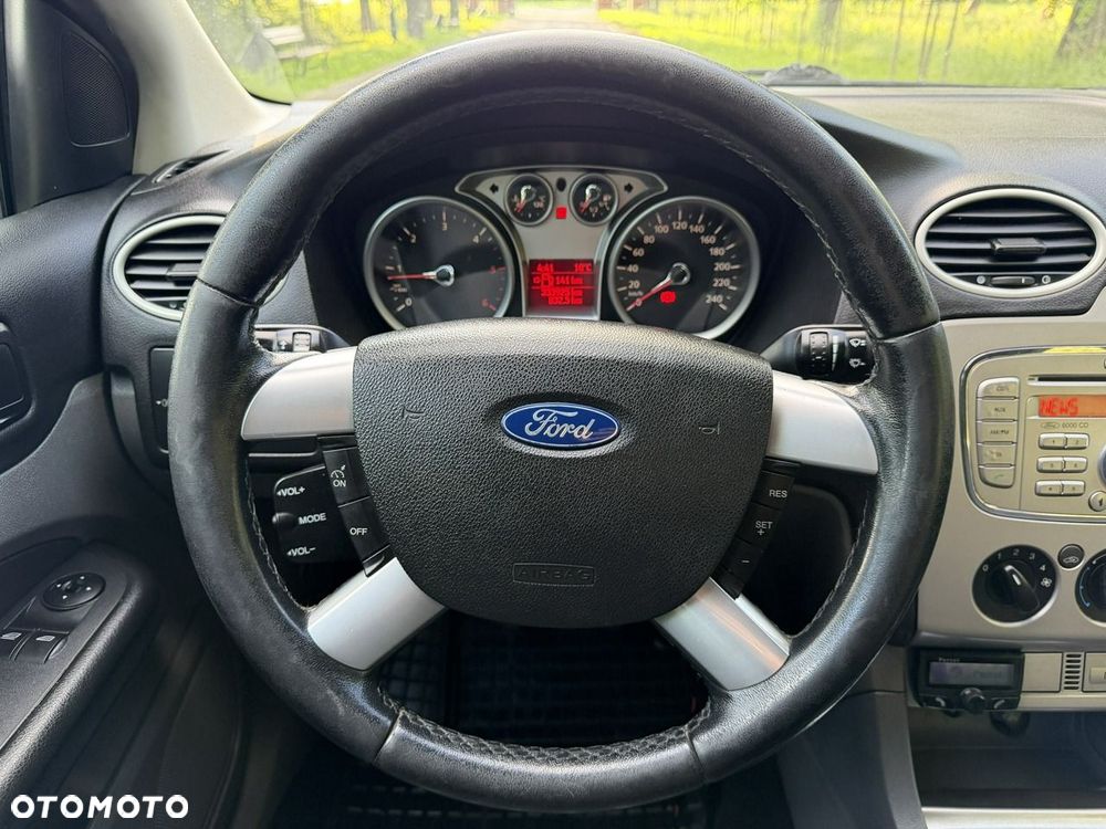Ford Focus - 37