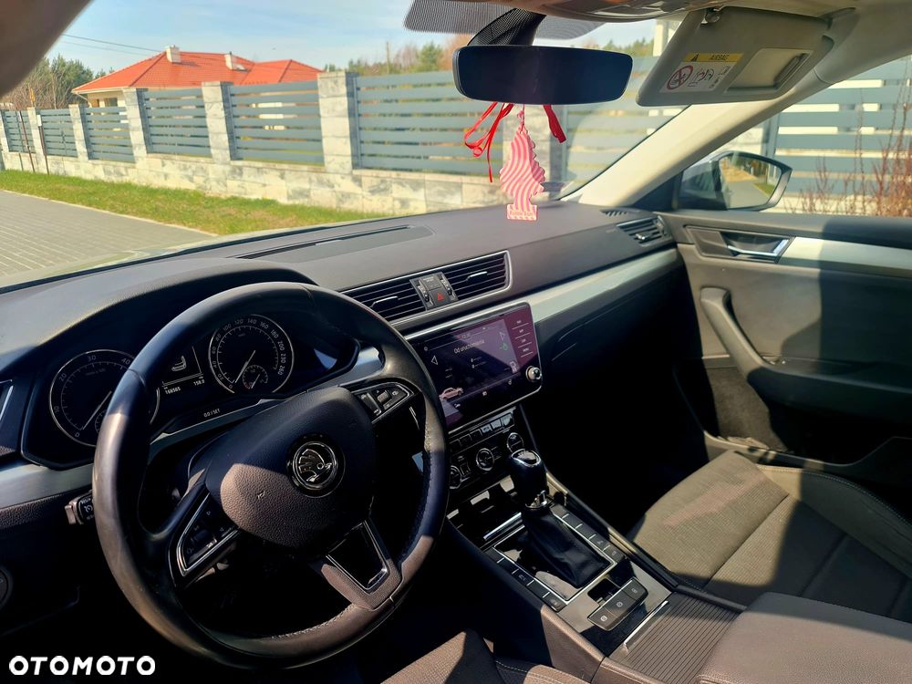 Skoda Superb 2.0 TDI Ambition DSG - 7
