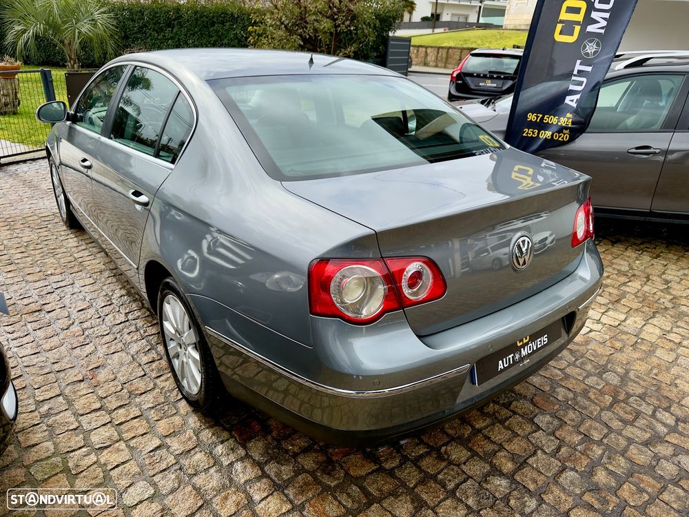 VW Passat 2.0 TDI Highline - 20