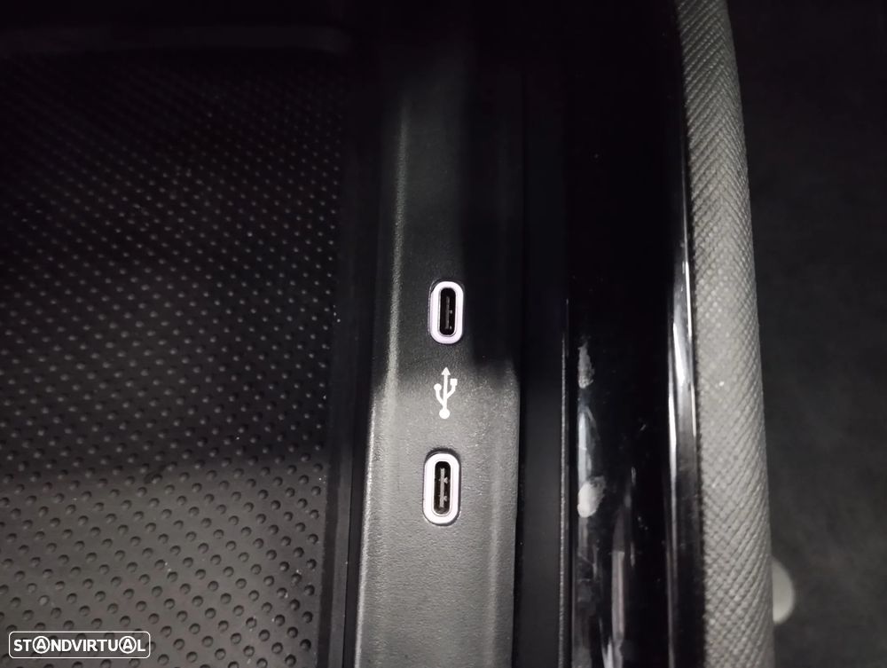 Skoda Kamiq 1.0 TSI Selection DSG - 33