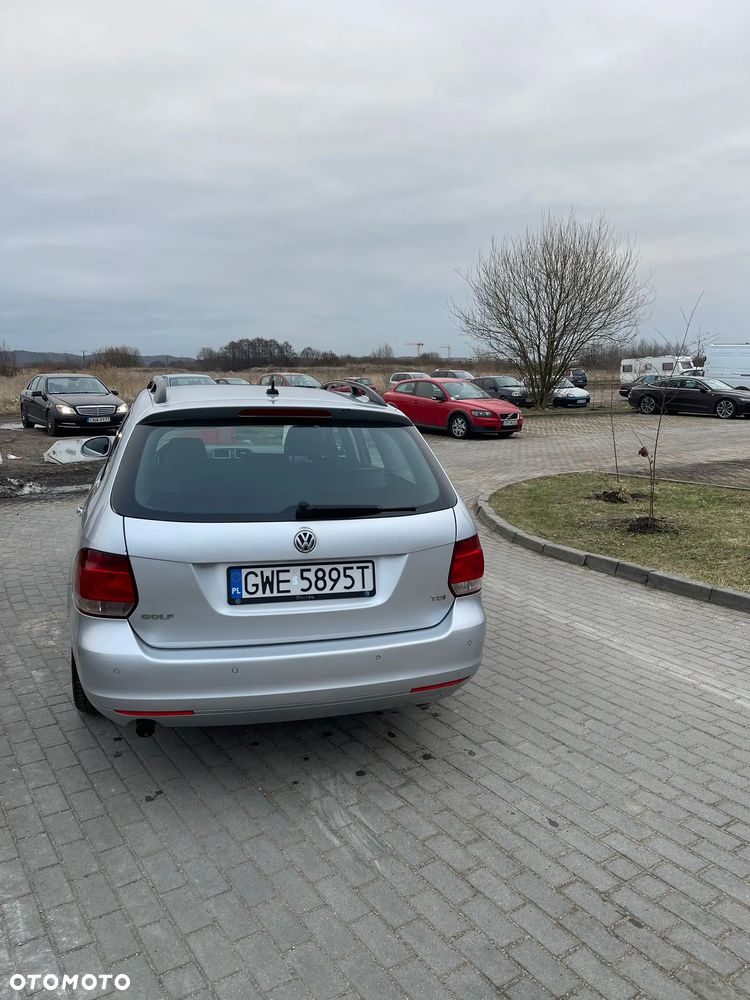 Volkswagen Golf 1.6 TDI Comfortline - 4