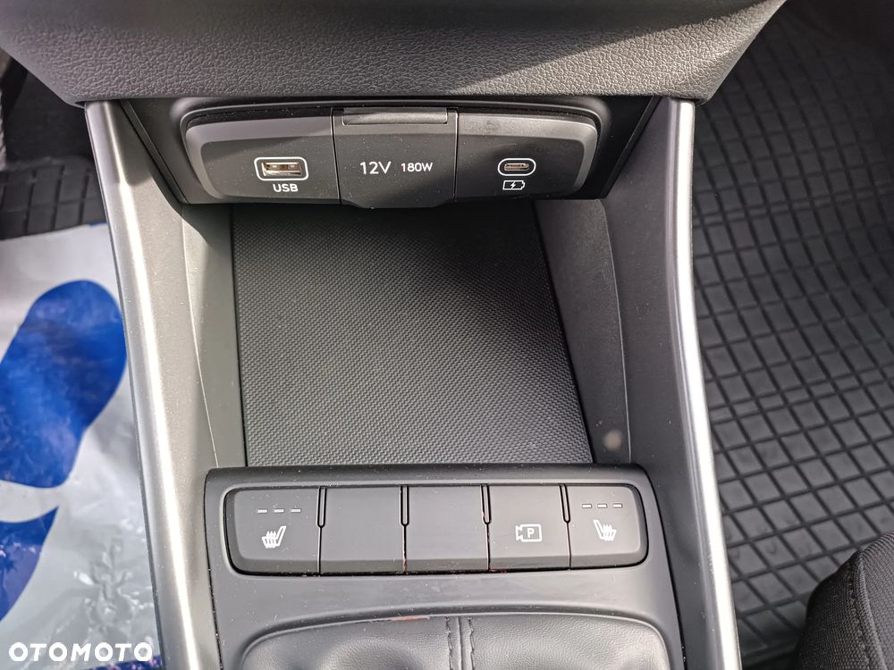 Hyundai i20 - 18