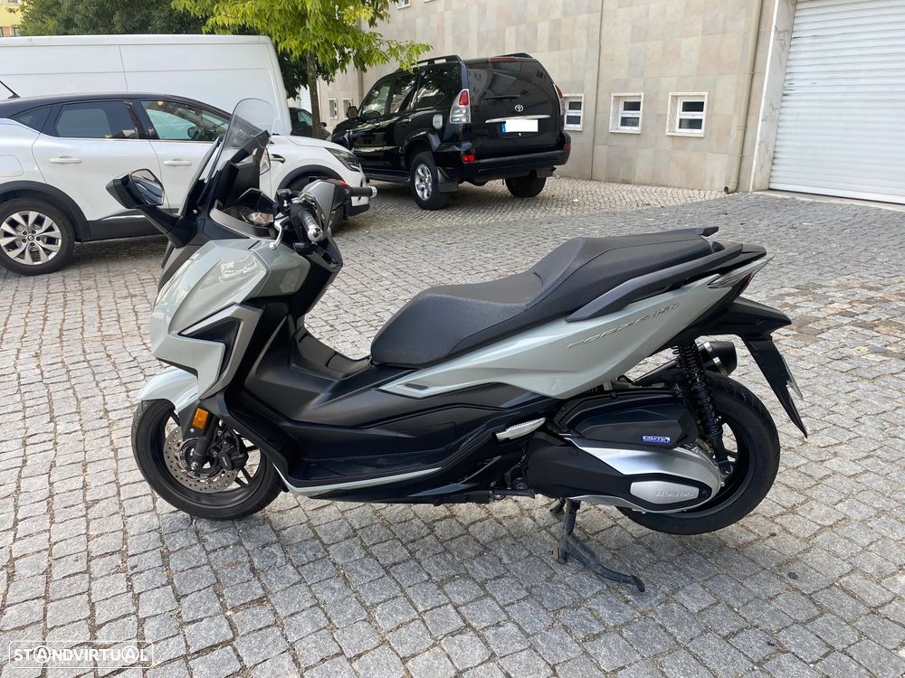 Honda Forza 350 - 4