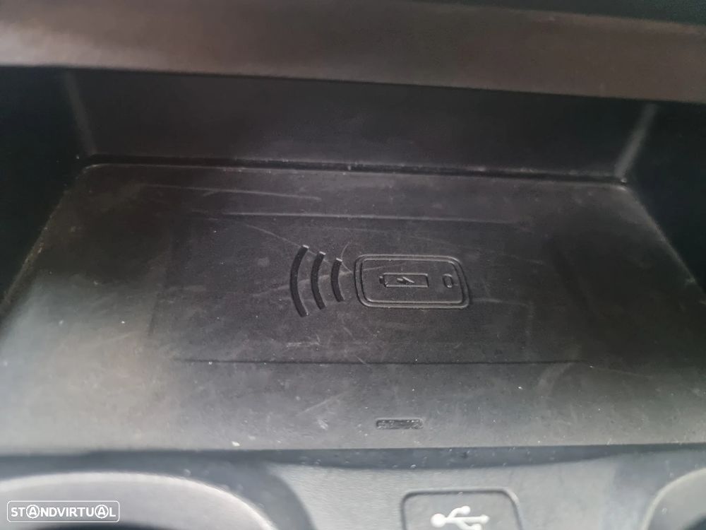 BMW 320 d xDrive Auto - 24