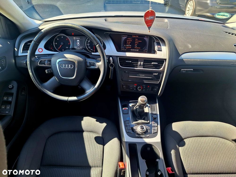 Audi A4 Limousine 2.0 TDI DPF Ambiente - 15