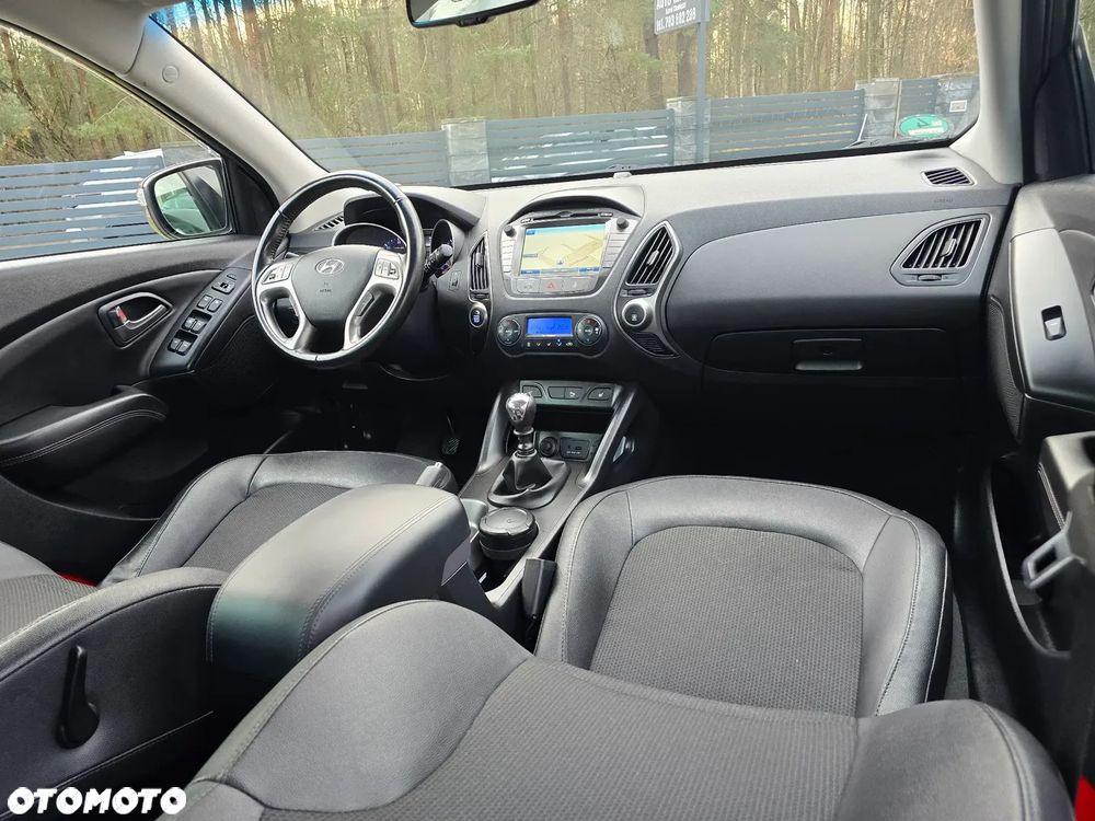 Hyundai ix35 2.0 CRDi Premium 4WD - 17