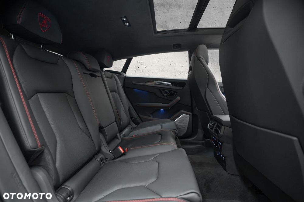 Lamborghini Urus - 11