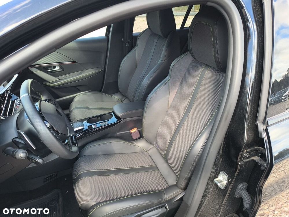Peugeot 208 - 9