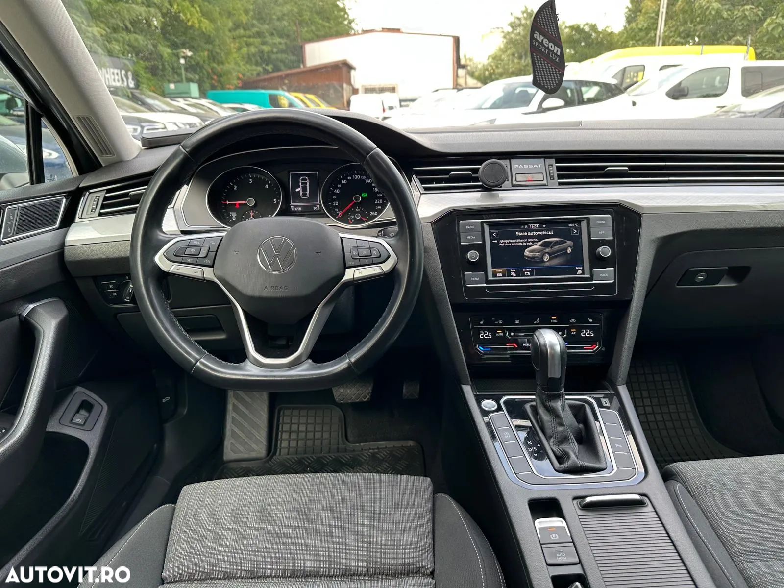 Volkswagen Passat Variant 2.0 TDI DSG Comfortline - 26