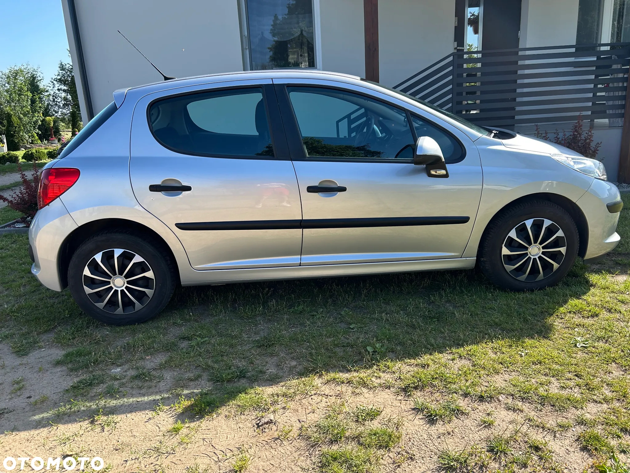 Peugeot 207 - 3