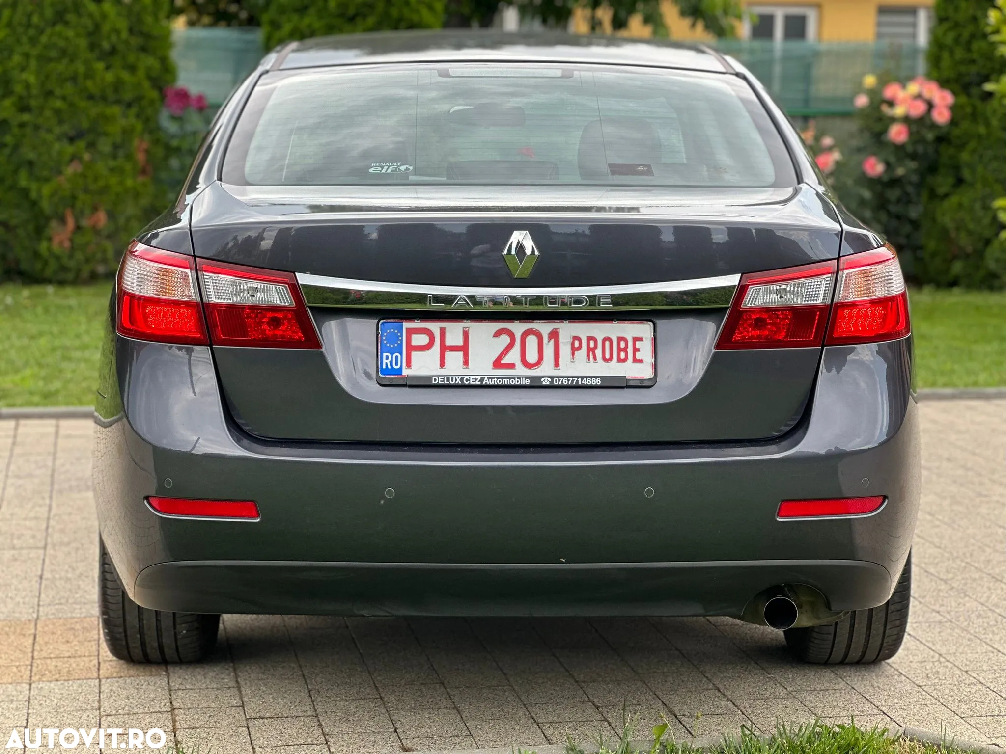 Renault Latitude 2.0 dCi Luxury - 20