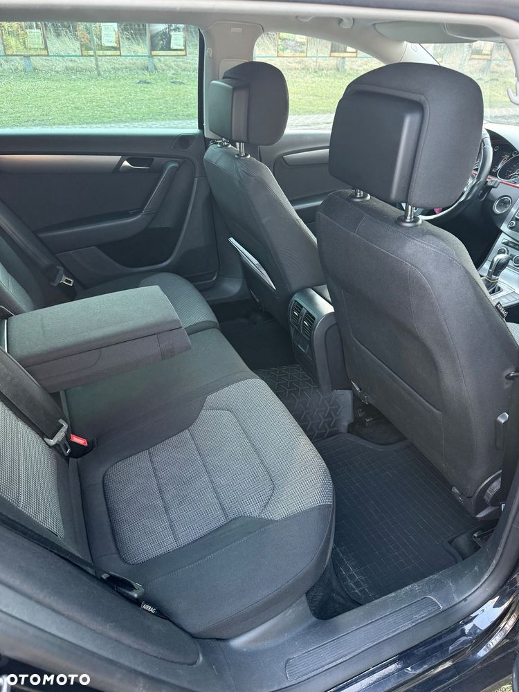 Volkswagen Passat 2.0 TDI Comfortline DSG - 6