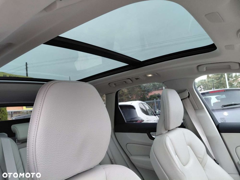 Volvo XC 60 - 19