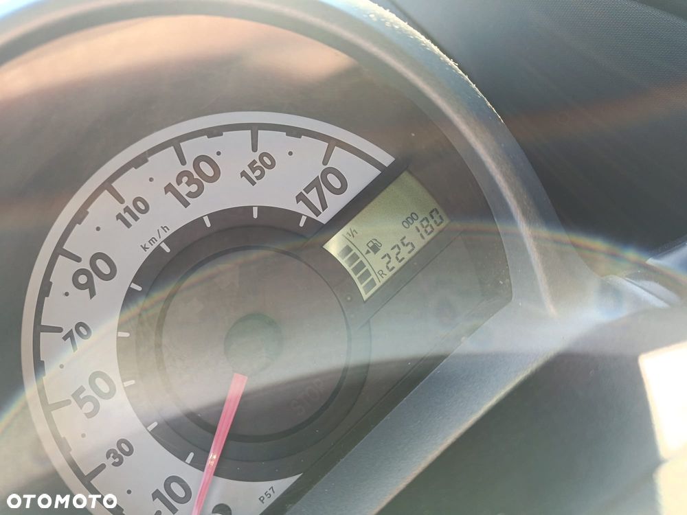 Peugeot 107 1.0 Happy Euro5 - 8