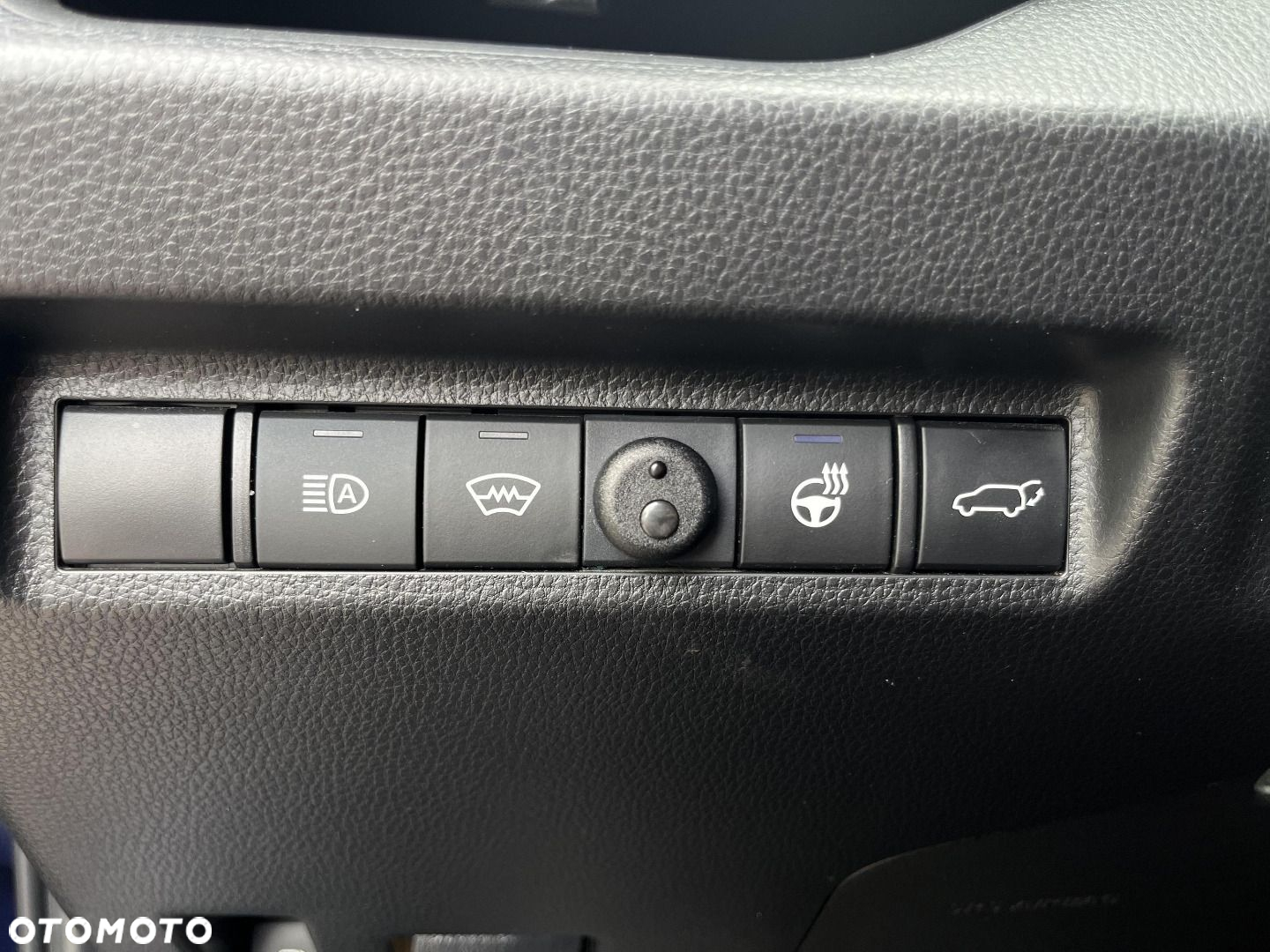 Toyota RAV4 - 22