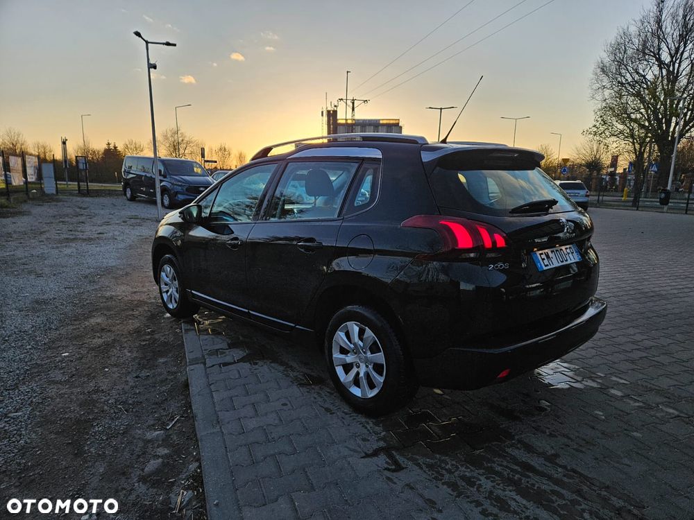 Peugeot 2008 - 12