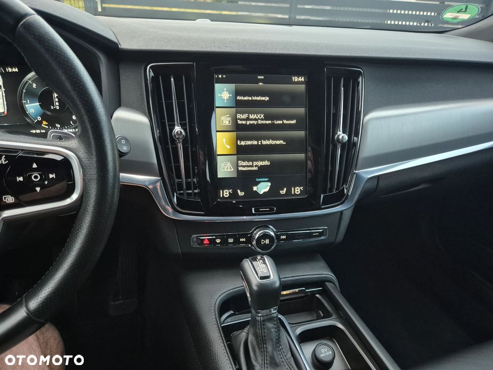 Volvo V90 D4 Geartronic Momentum - 21