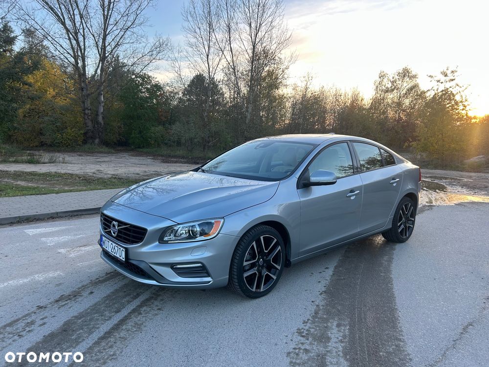 Volvo S60 T5 Geartronic RDesign - 1