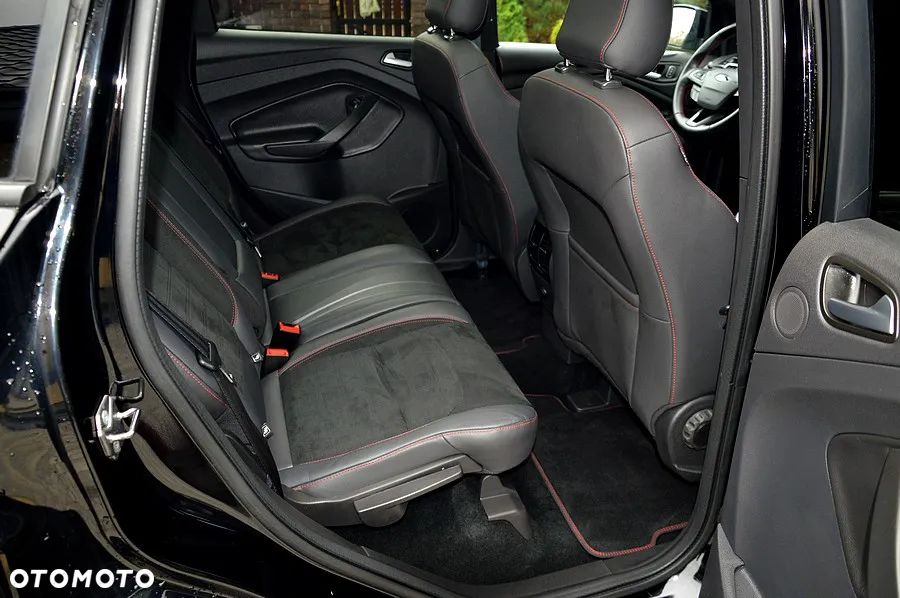 Ford Kuga 1.5 EcoBoost 4x4 ST-Line - 25