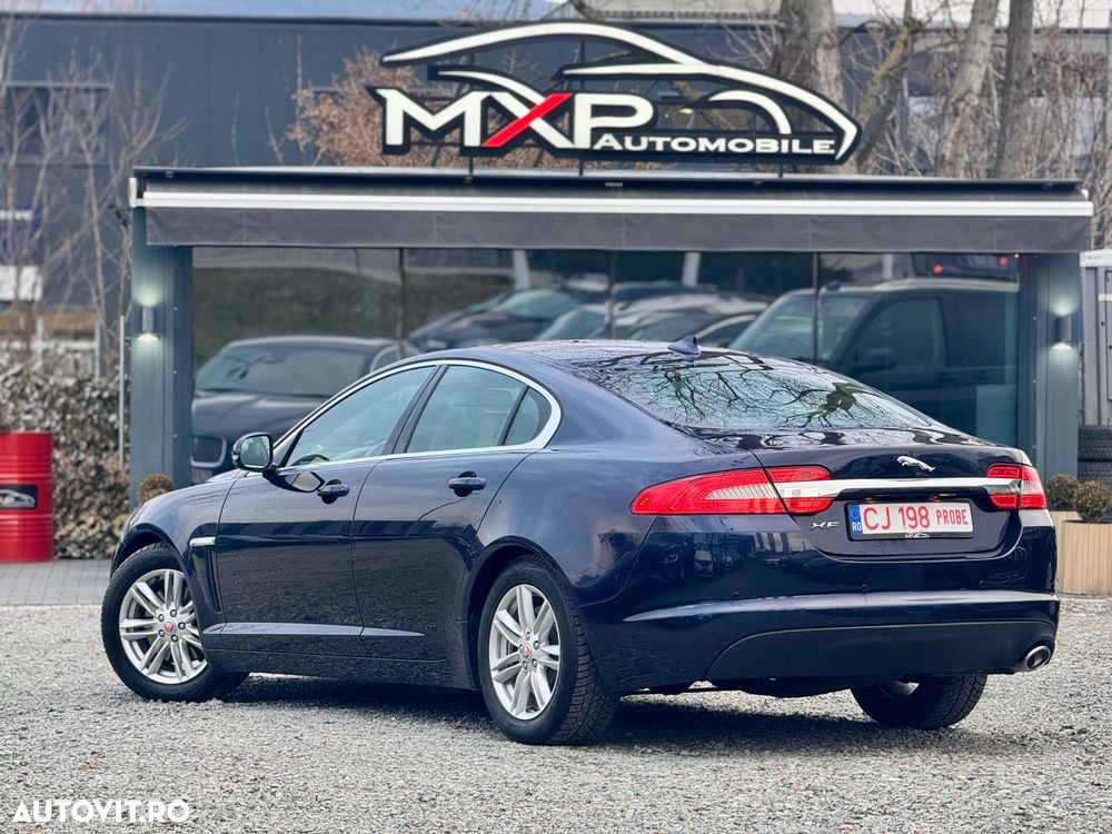 Jaguar XF 2.2D - 4